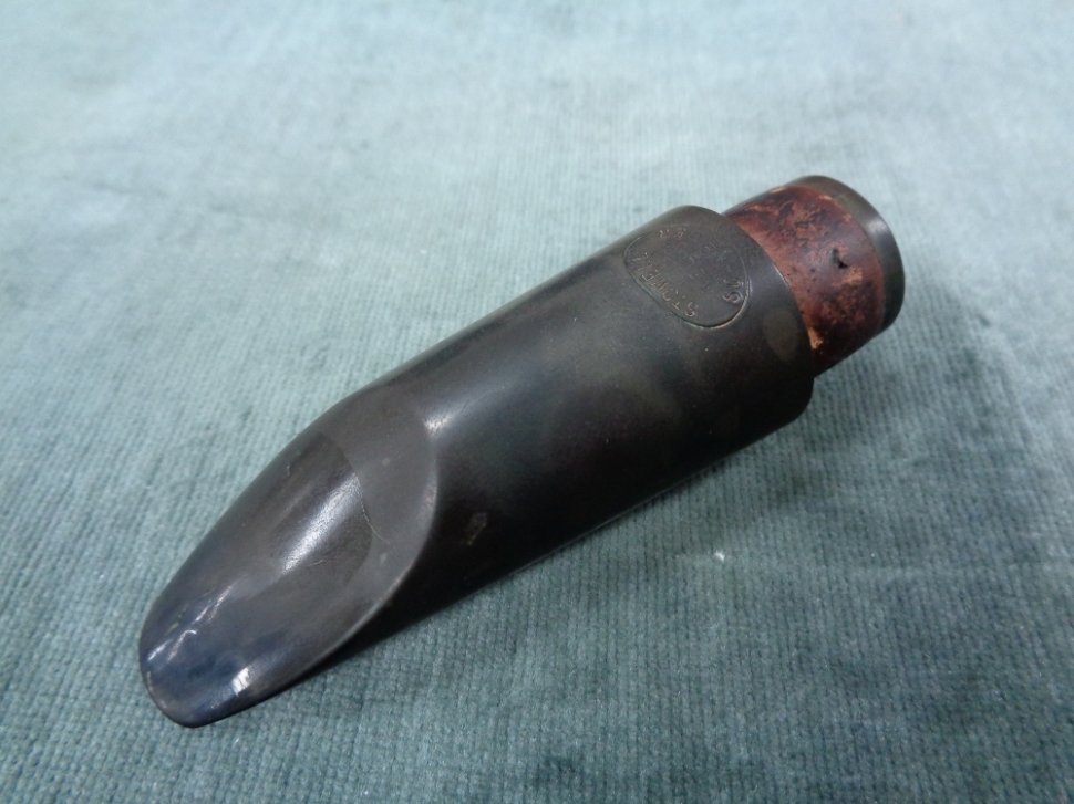 Photo Vintage Frank Wells-Stowell Hard Rubber B3 Mouthpiece for Clarinet