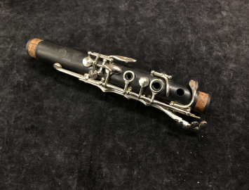 Photo Vintage Selmer Paris Series 10 Professional Wood Clarinet, Serial #V1747