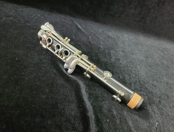 Photo Used Buffet German Made E11 Bb Clarinet with Silver Keys #914942 - FRESH REPAD