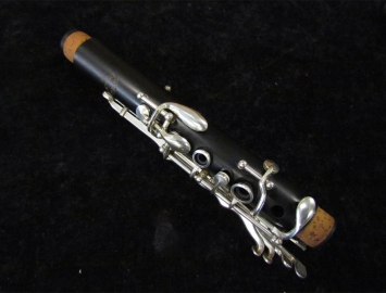 Photo Vintage Bb Pedler Clarinet with Original Case, Serial Number P11172